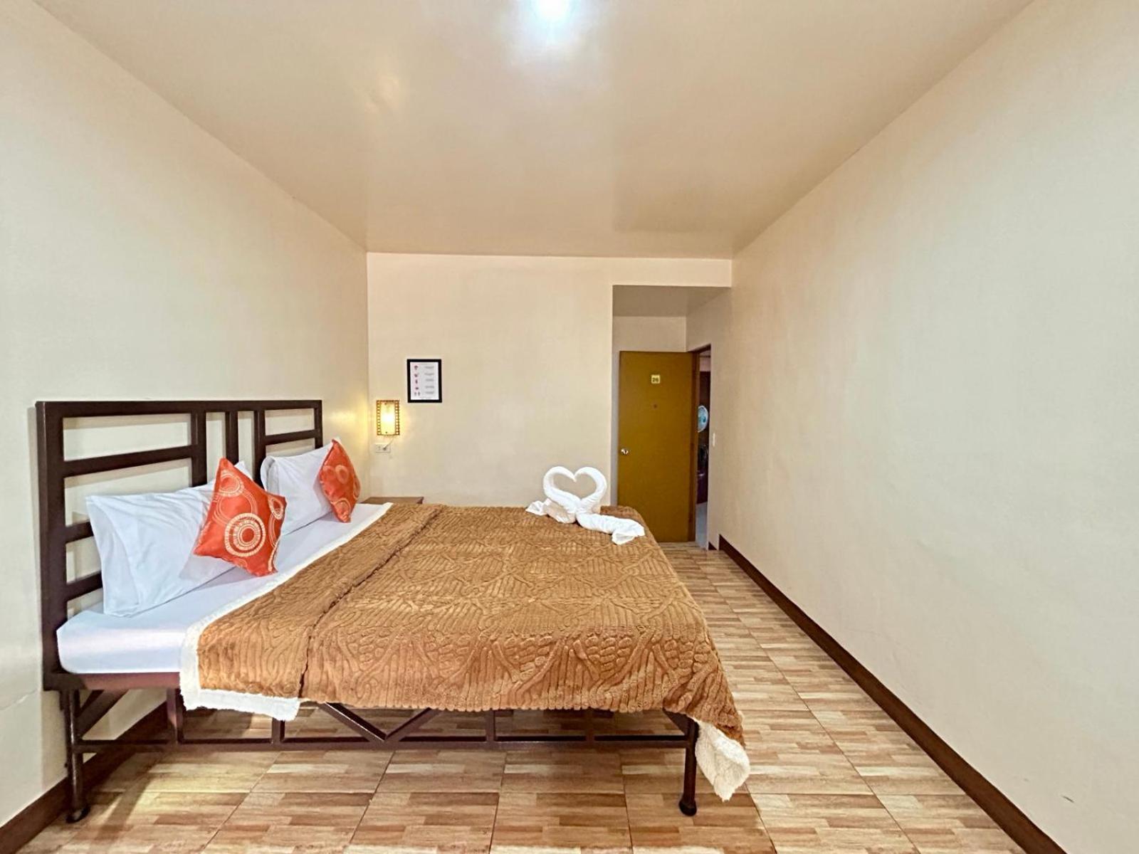 Elegance Guesthouse Пасай Екстериор снимка